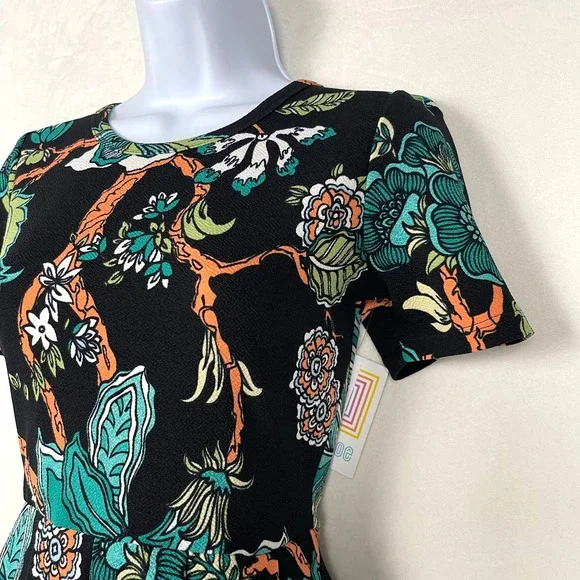 NWT‎ LuLaRoe Amelia Black Tropical Stretch Fit & Flare Pleated Dress Pockets SM - Picture 5 of 13